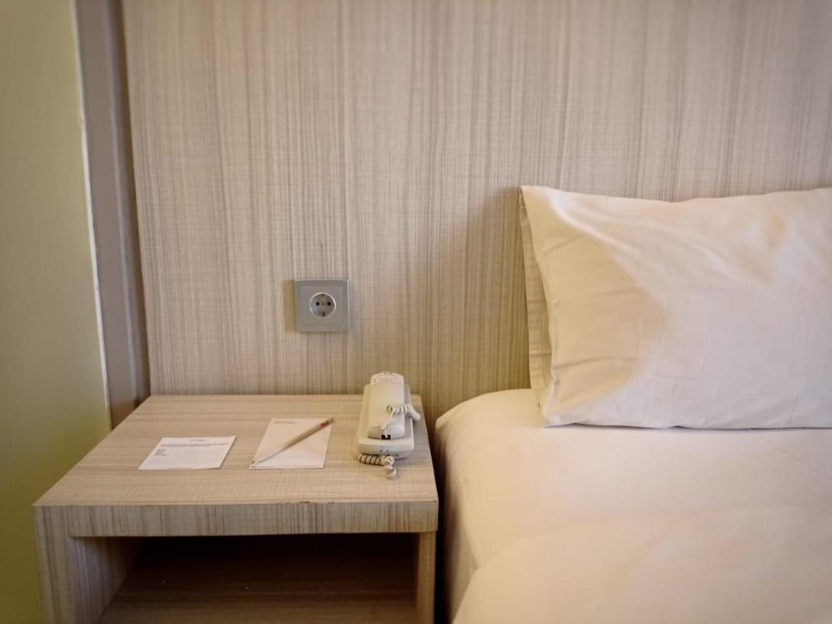 Grand Kolopaking Hotel Kebumen ภายนอก รูปภาพ