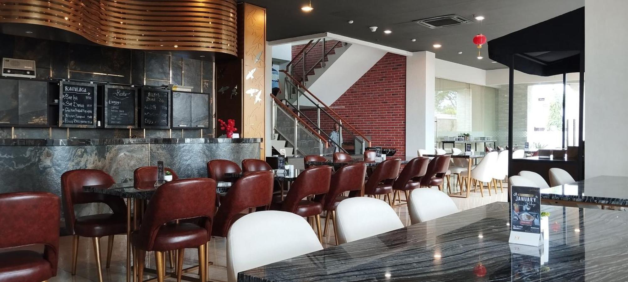 Grand Kolopaking Hotel Kebumen ภายนอก รูปภาพ
