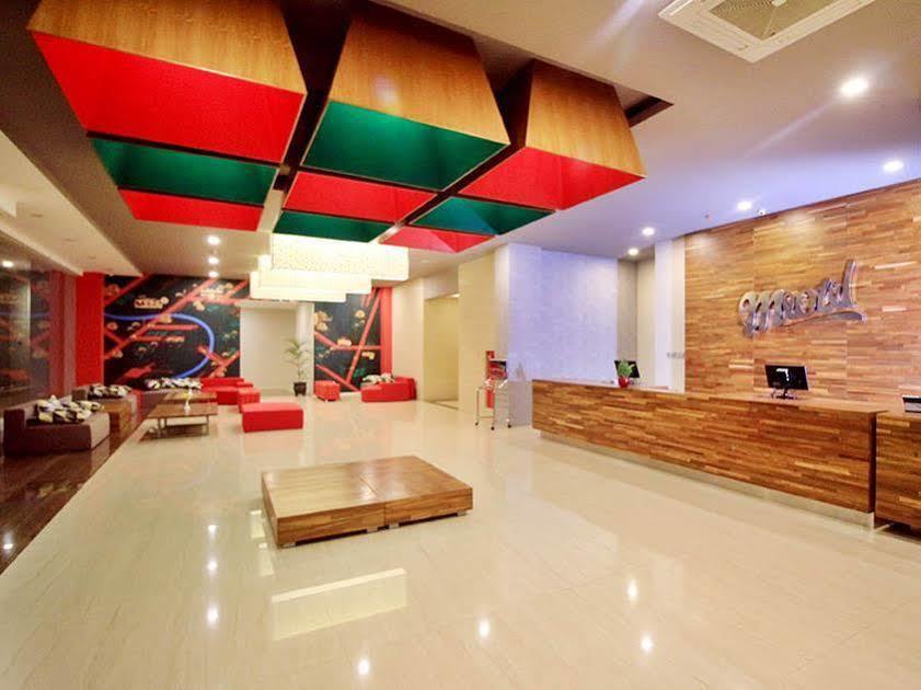 Grand Kolopaking Hotel Kebumen ภายนอก รูปภาพ